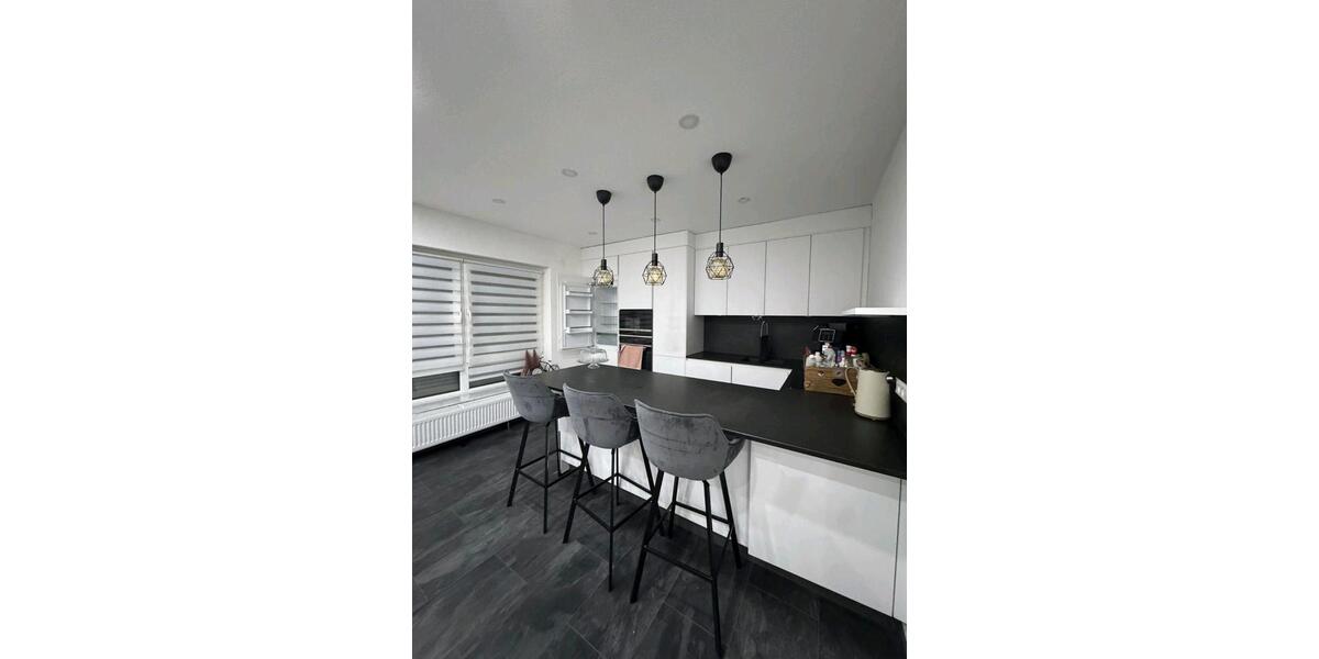 Erdgeschoßwohnung Günzburg - 4 Zimmer, 86 m&sup2;, 1.250&euro; | Angebot:26036090