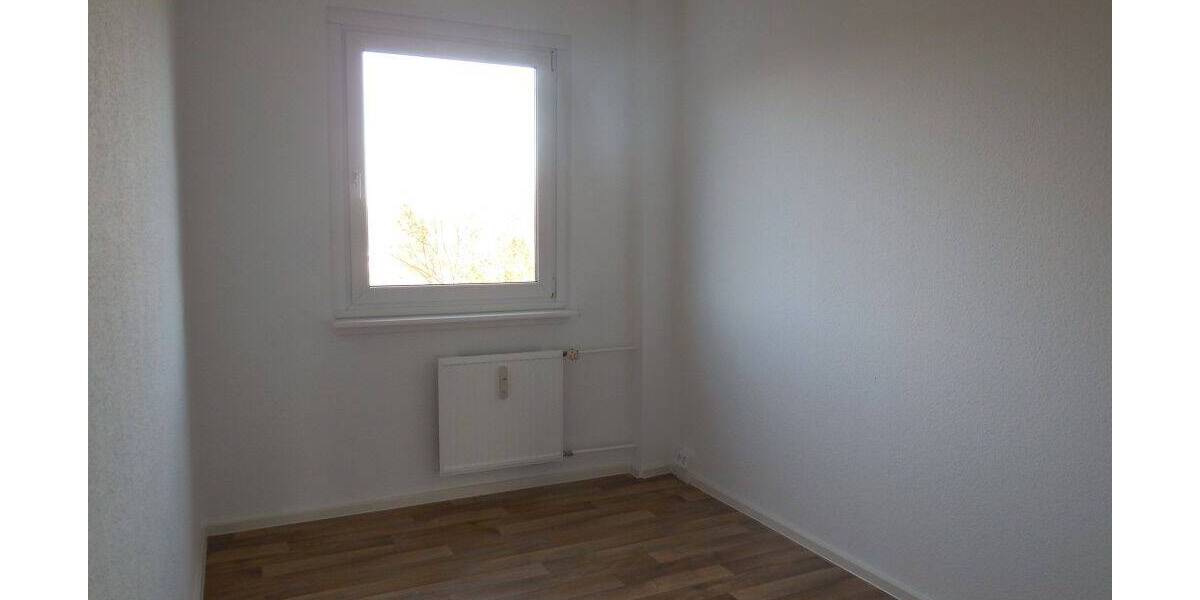 Etagenwohnung Dessau-Roßlau Süd - 3 Zimmer, 57 m&sup2;, 337&euro; | Angebot:26141003