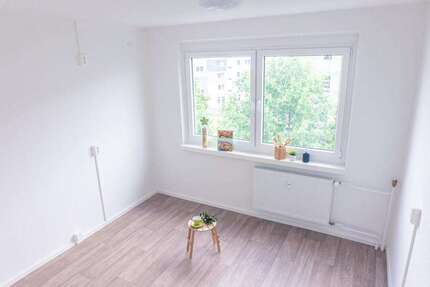 Wohnung Chemnitz Markersdorf - 4 Zimmer, 90 m&sup2;, 499&euro; | Angebot:27453406