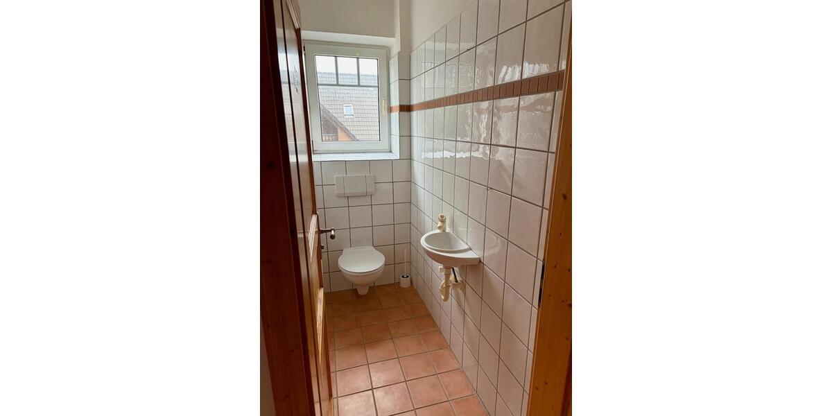 Etagenwohnung Wiesmoor - 2 Zimmer, 96 m&sup2;, 750&euro; | Angebot:24862308