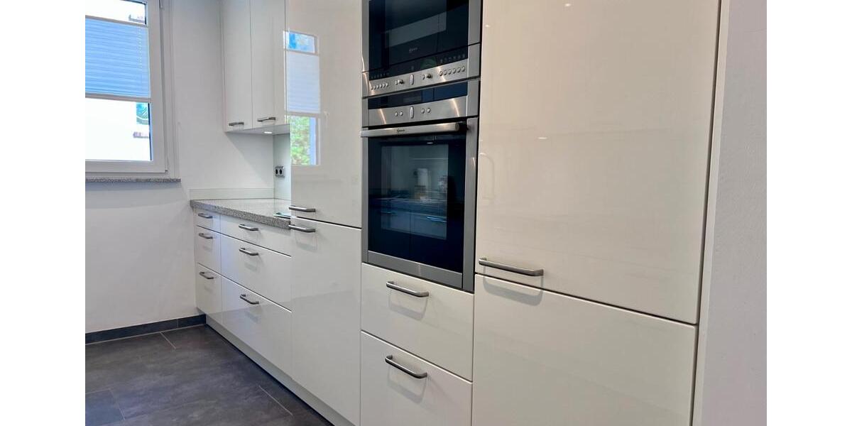 Hochparterre Göttingen - 3.5 Zimmer, 120 m&sup2;, 1.640&euro; | Angebot:26642699