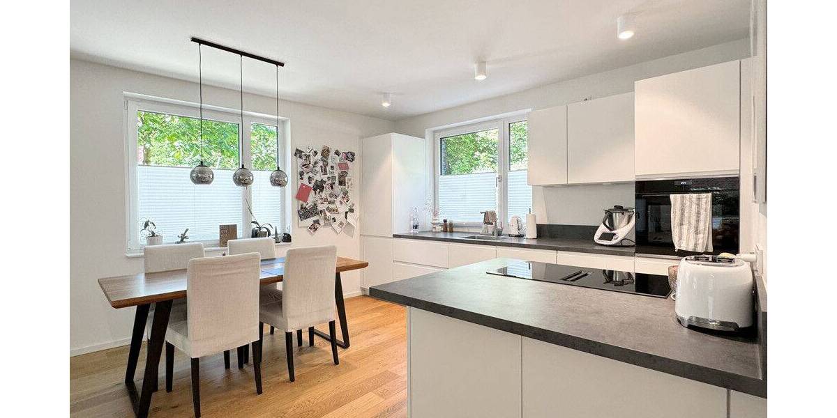 Etagenwohnung Hamburg / Barmbek Barmbek-Nord - 3 Zimmer, 80 m&sup2;, 1.705&euro; | Angebot:26908211