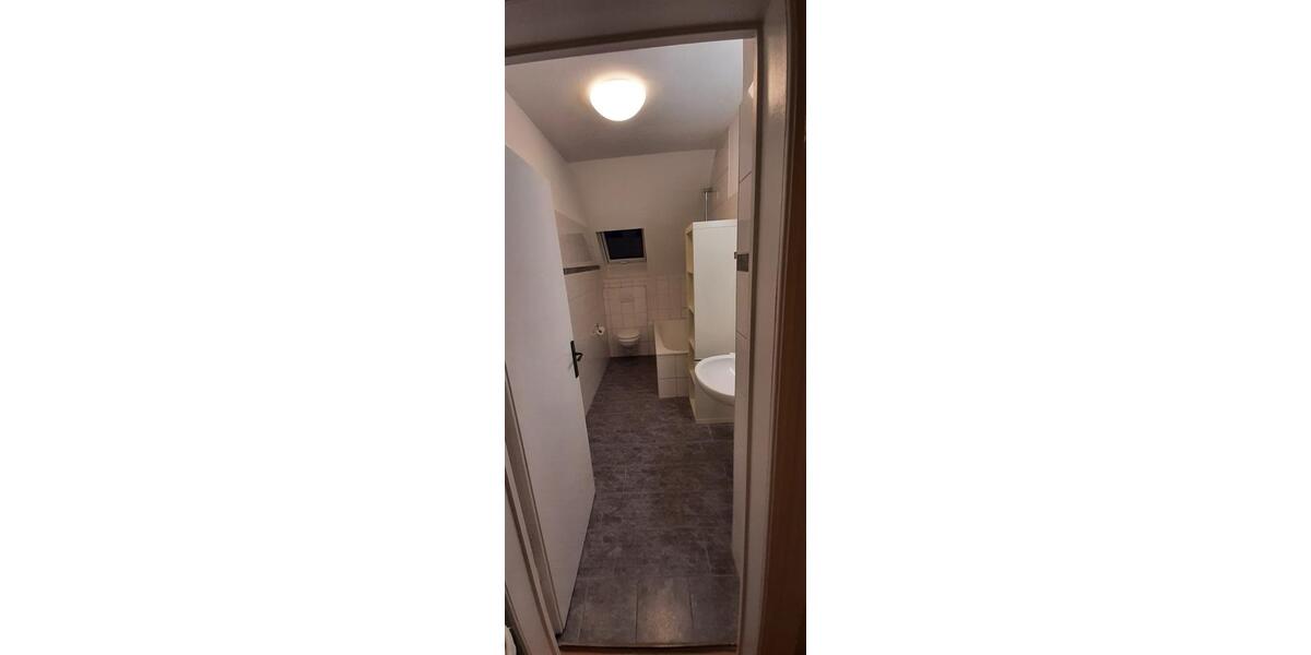 Dachgeschoßwohnung Bad Wildungen - 4 Zimmer, 78 m&sup2;, 624&euro; | Angebot:24548200