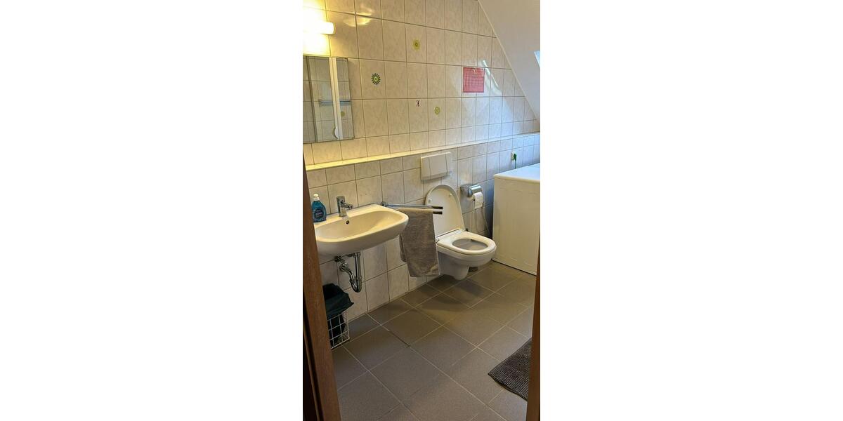 Dachgeschoßwohnung Bösel - 3 Zimmer, 20 m&sup2;, 20&euro; | Angebot:25342412