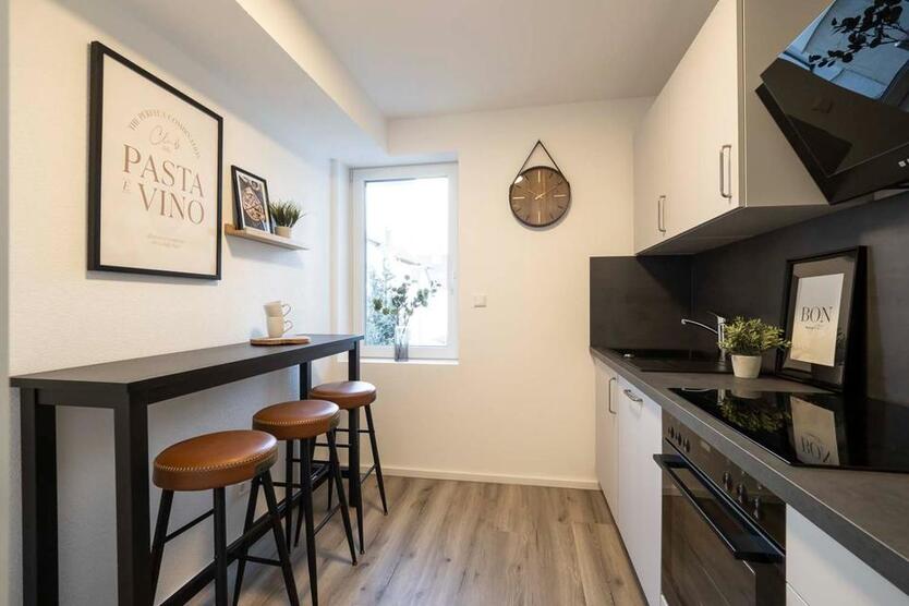 Professionelles Co-Living Konzept mit eigenem BadeZimmer in Tuttlingen. Campus in 2 min zu Fuß zu erreichen.