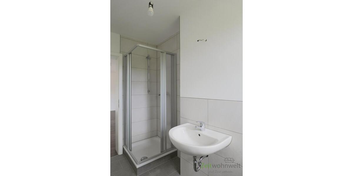 (12536_19) MGN: kleine, hübsche 2-Raum-Dachgeschoss-Wohnung mit Vinylböden in der Heimstraße, EBK möglich 2 zimmer