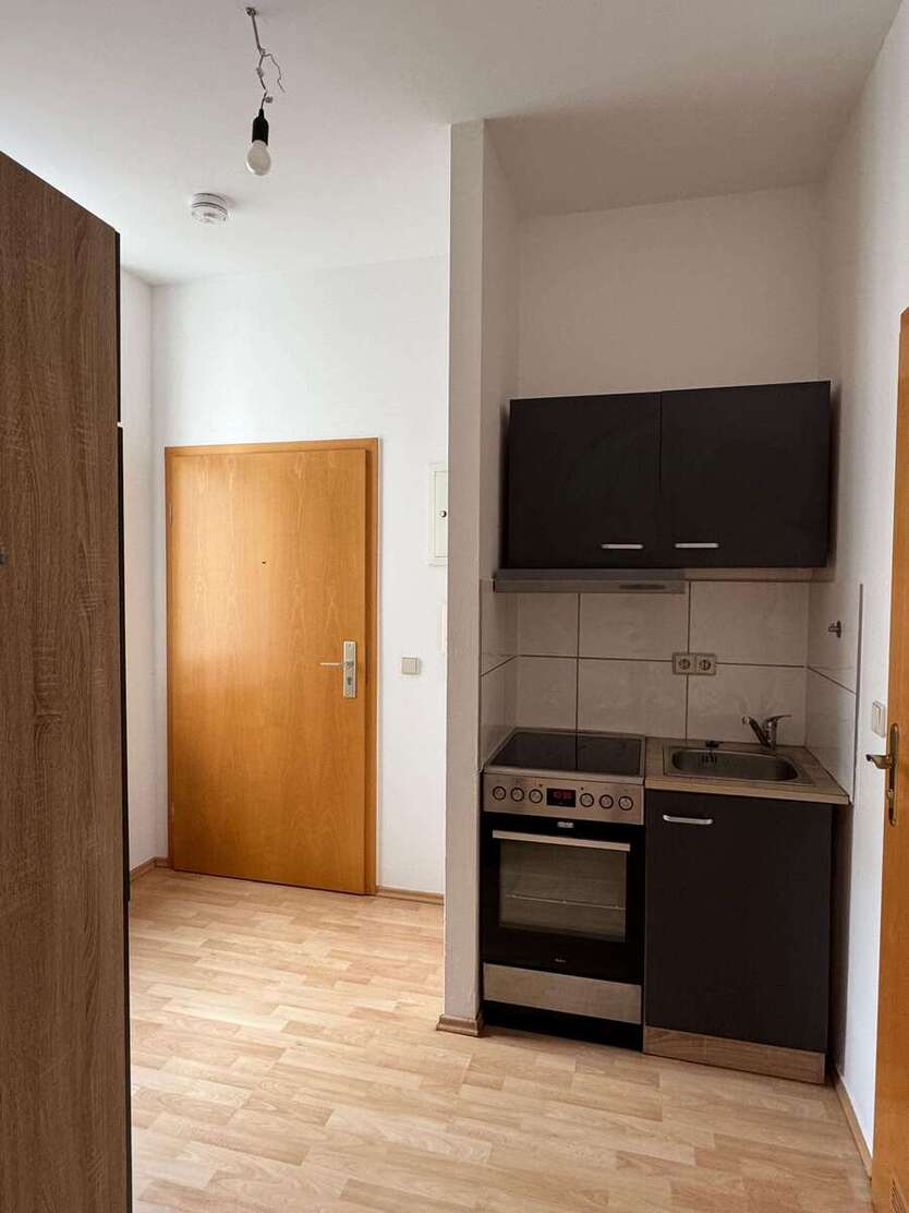 Wohnung zum Mieten in Magdeburg 355 € 47.4 m² 2 zimmer