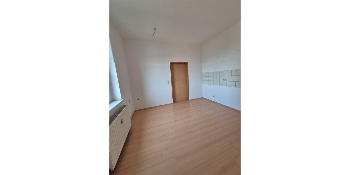 Etagenwohnung Mittweida - 3 Zimmer, 67 m&sup2;, 370&euro; | Angebot:24397265