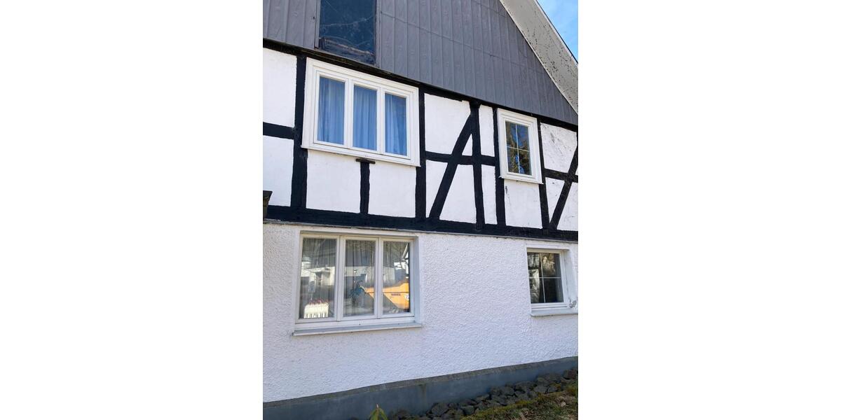 Doppelhaushälfte Olpe - 12 Zimmer, 200 m&sup2;, 1.000&euro; | Angebot:23580942