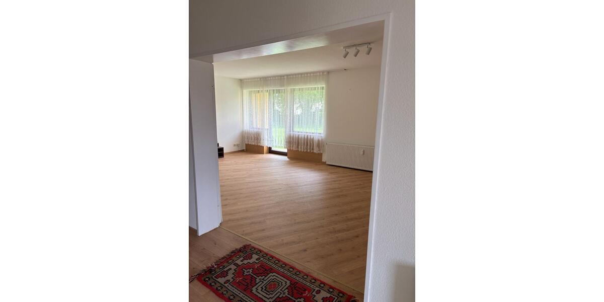 Erdgeschoßwohnung Trier Kürenz - 5 Zimmer, 112 m&sup2;, 1.500&euro; | Angebot:26615788