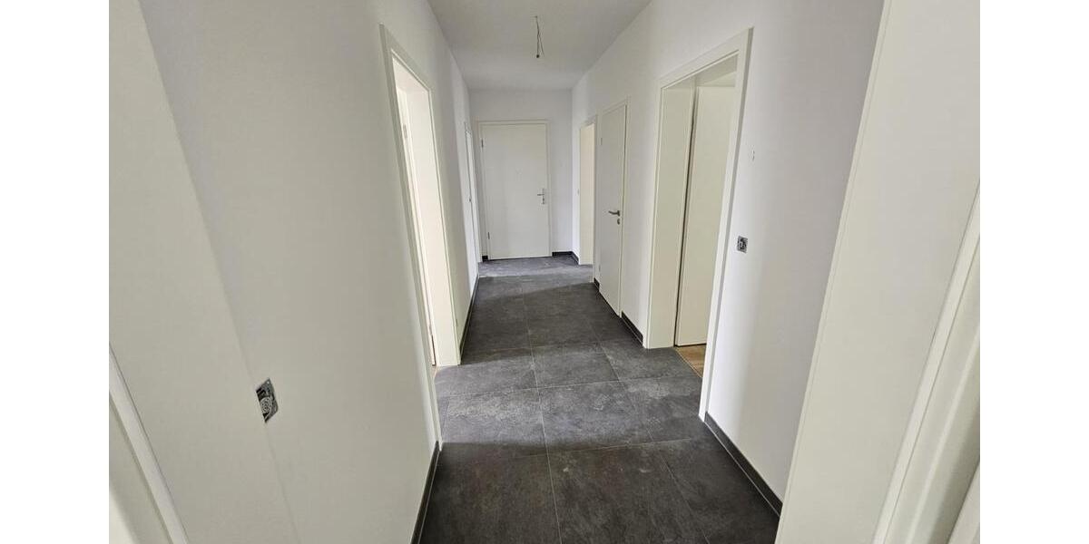 Etagenwohnung Strausberg - 3 Zimmer, 79 m&sup2;, 1.245&euro; | Angebot:23770568