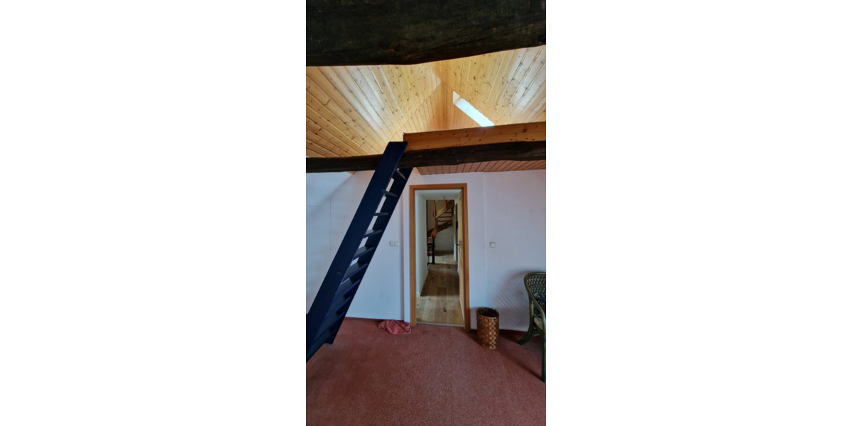 Großes&helles Zimmer -ideal auch zu 2t- im Fachwerkhaus+Garten WG 1 zimmer