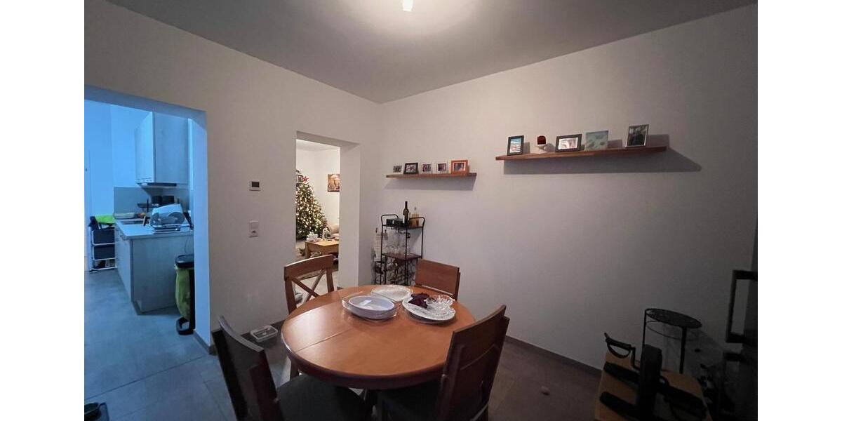 Etagenwohnung Hattingen - 5 Zimmer, 125 m&sup2;, 1.200&euro; | Angebot:24344944