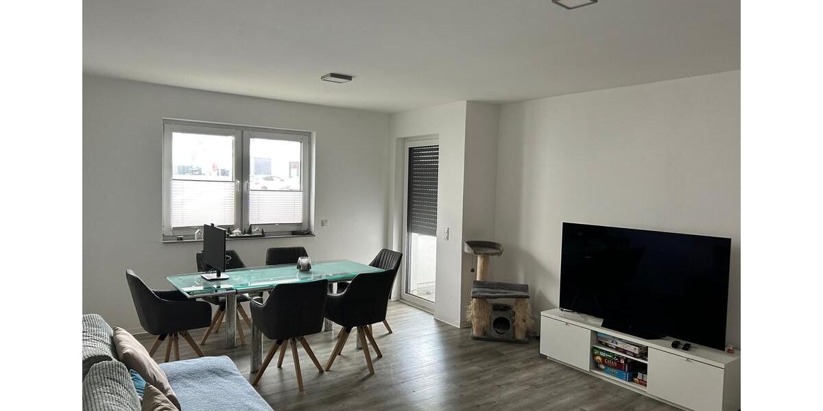 Etagenwohnung Felsberg - 4 Zimmer, 106 m&sup2;, 1.060&euro; | Angebot:26446291