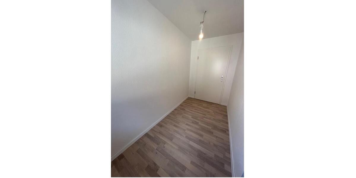 Dachgeschoßwohnung Tiefenbronn - 1.5 Zimmer, 65 m&sup2;, 650&euro; | Angebot:26646737
