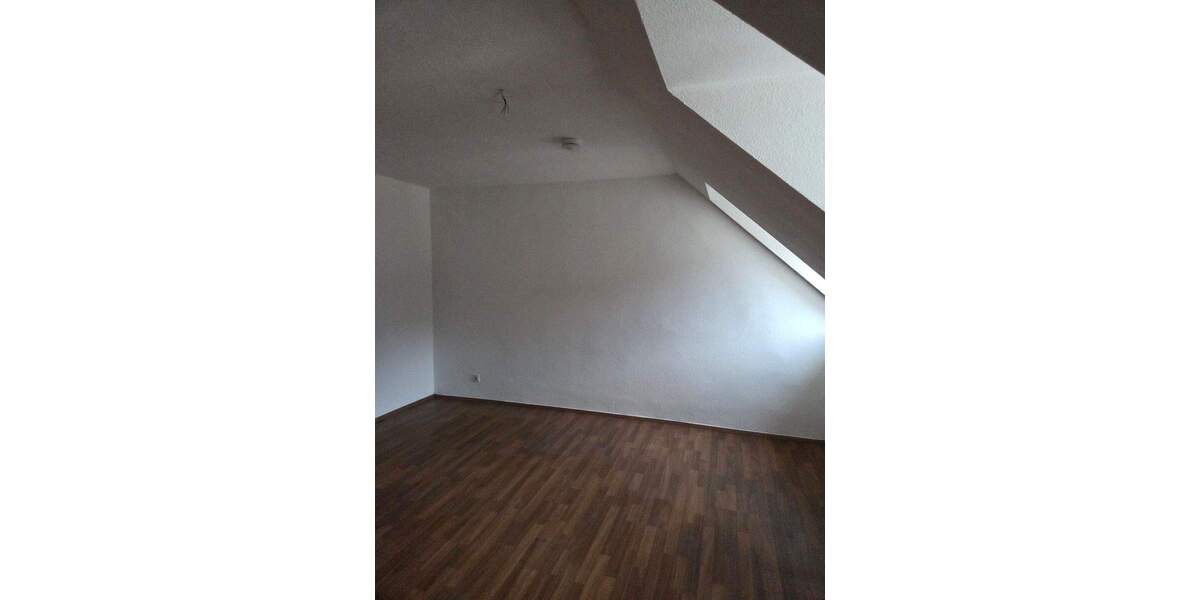 Etagenwohnung Waldheim - 4 Zimmer, 102 m&sup2;, 550&euro; | Angebot:25688927
