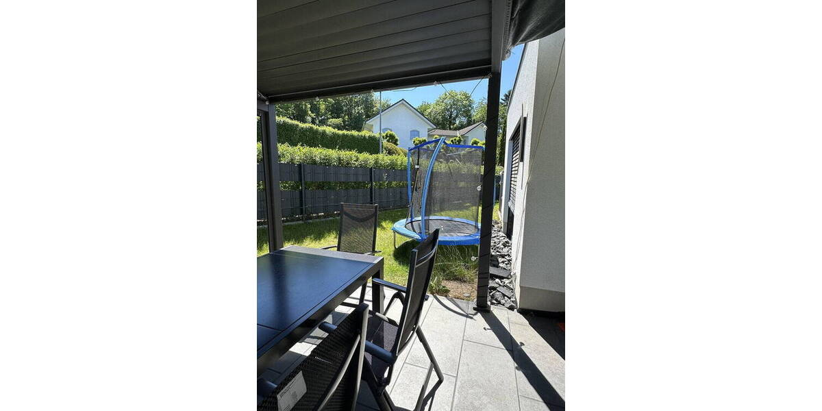 Einfamilienhaus Sankt Katharinen (Landkreis Neuwied) - 7 Zimmer, 180 m&sup2;, 2.950&euro; | Angebot:26806002
