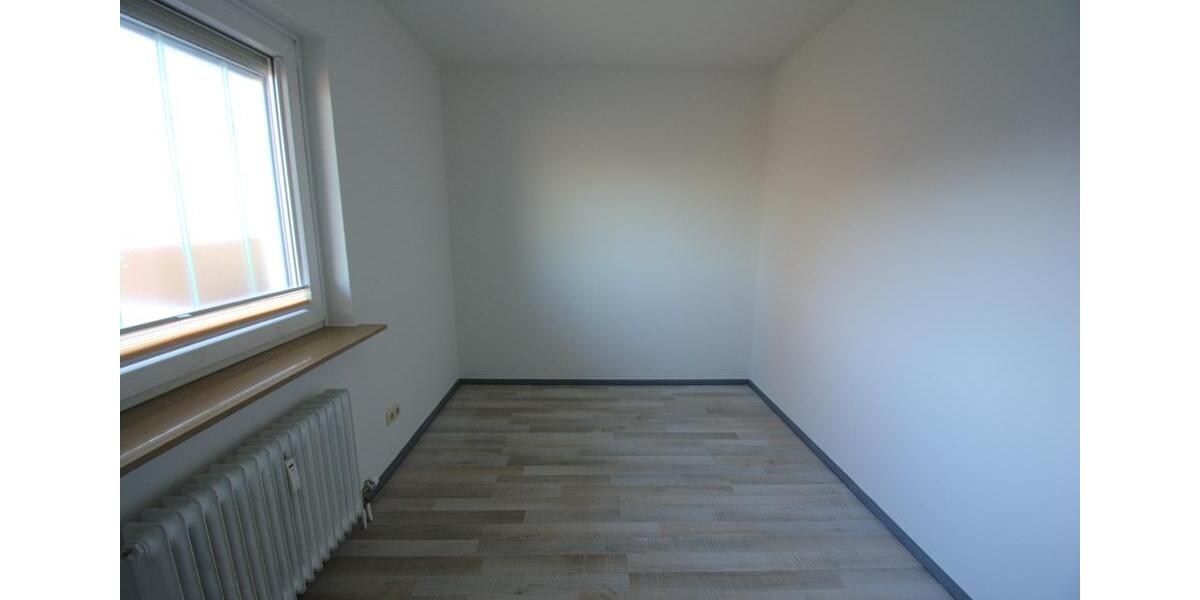 Etagenwohnung Burg (Dithmarschen) - 3 Zimmer, 85 m&sup2;, 700&euro; | Angebot:24771499