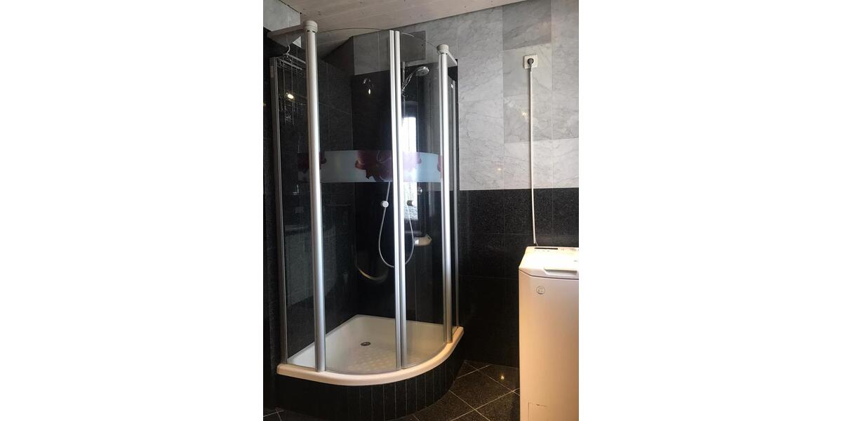 Dachgeschoßwohnung Gunningen - 3 Zimmer, 75 m&sup2;, 750&euro; | Angebot:25402476