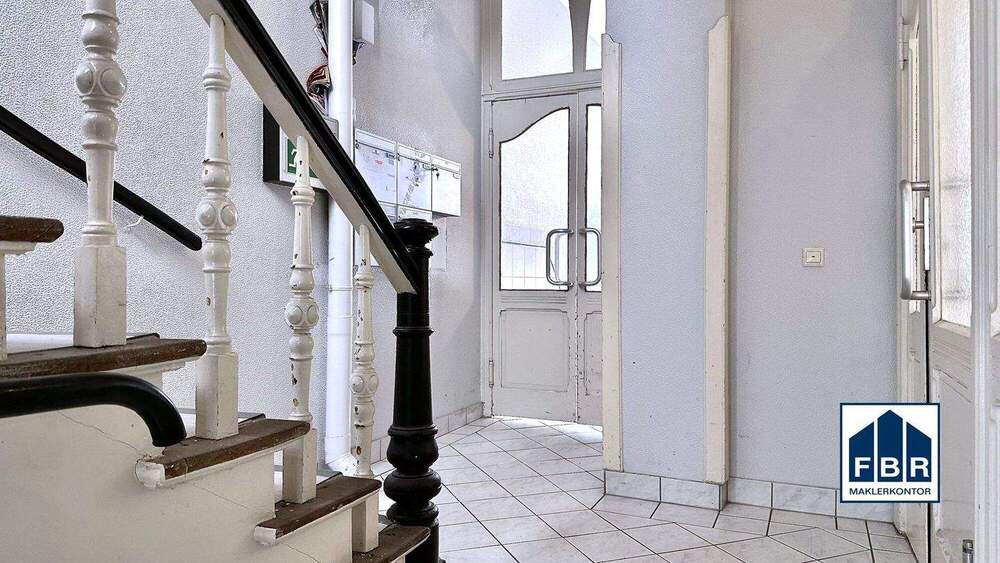 Etagenwohnung Schwerin Paulsstadt - 2 Zimmer, 90 m&sup2;, 630&euro; | Angebot:25780346