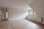 4 Zimmer Dachgeschoßwohnung mit Gartennutzung