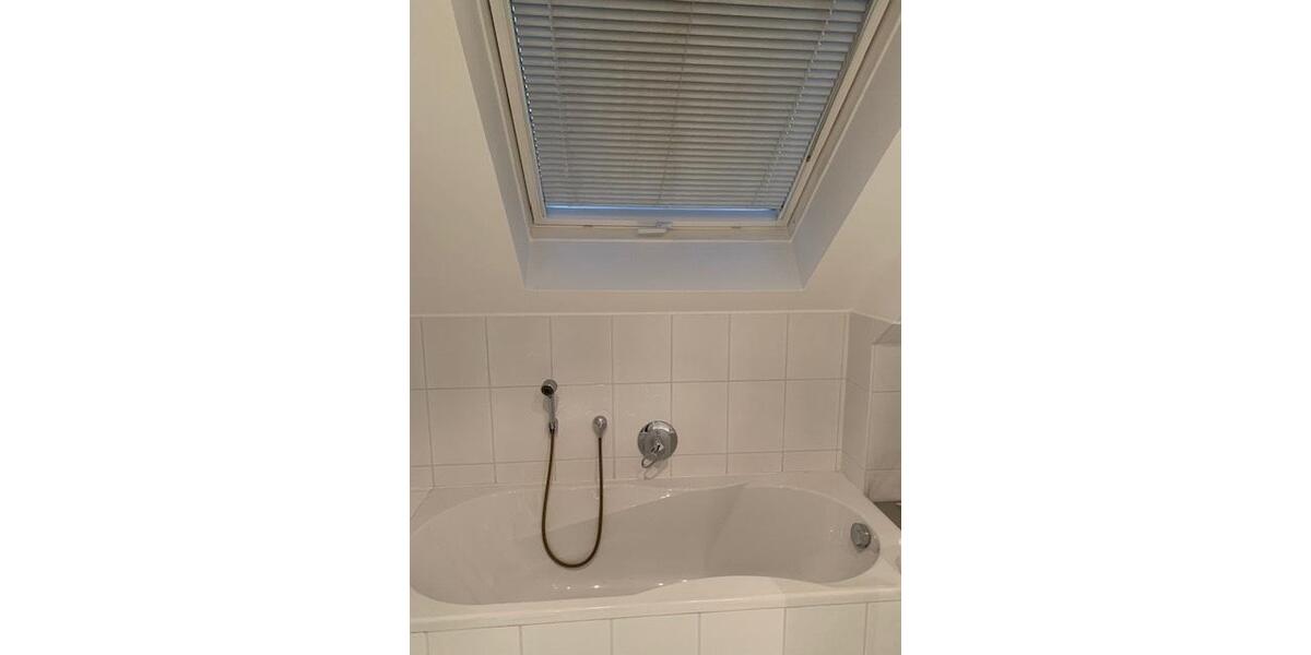 Dachgeschoßwohnung Wilnsdorf - 3 Zimmer, 85 m&sup2;, 745&euro; | Angebot:26066572