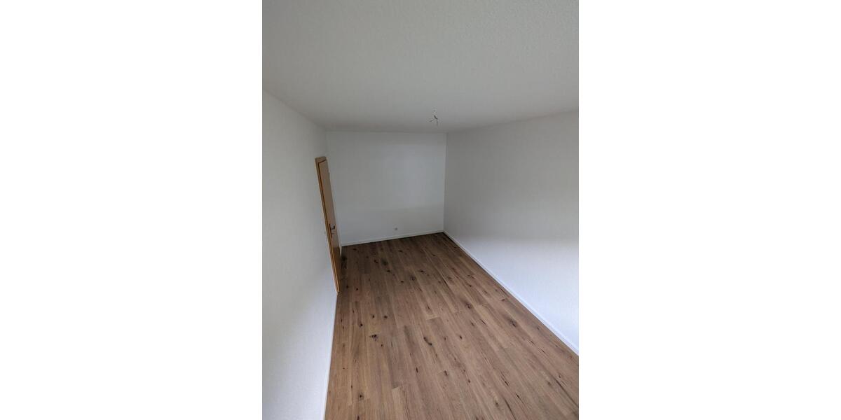 Erdgeschoßwohnung Gelnhausen - 3 Zimmer, 86 m&sup2;, 1.000&euro; | Angebot:24463186
