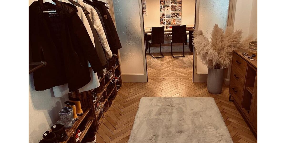 Erdgeschoßwohnung Geisenhausen - 5 Zimmer, 160 m&sup2;, 1.280&euro; | Angebot:24783176