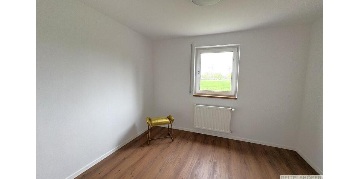 Erdgeschoßwohnung Wolframs-Eschenbach Eschenbach - 4 Zimmer, 130 m&sup2;, 1.200&euro; | Angebot:26645449