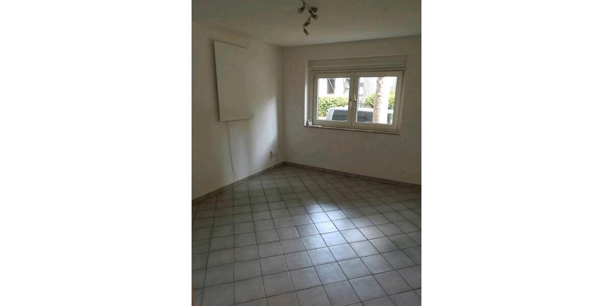 Erdgeschoßwohnung Essen Stadtbezirk III - 1 Zimmer, 25 m&sup2;, 400&euro; | Angebot:26688547