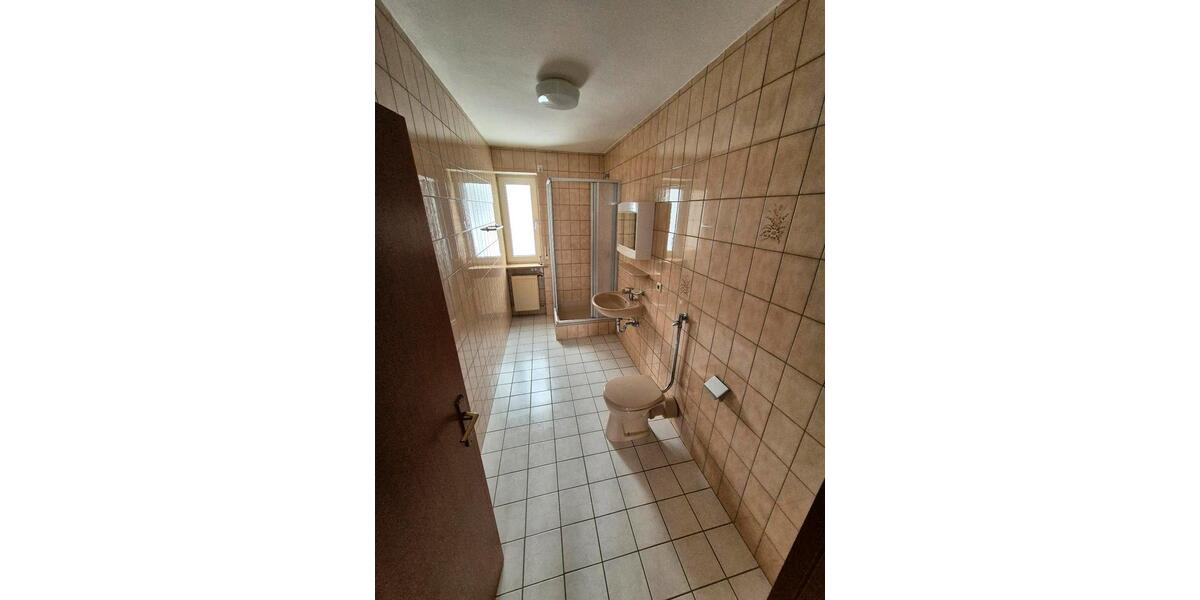 Etagenwohnung Grafenwöhr - 5 Zimmer, 120 m&sup2;, 1.200&euro; | Angebot:24507239