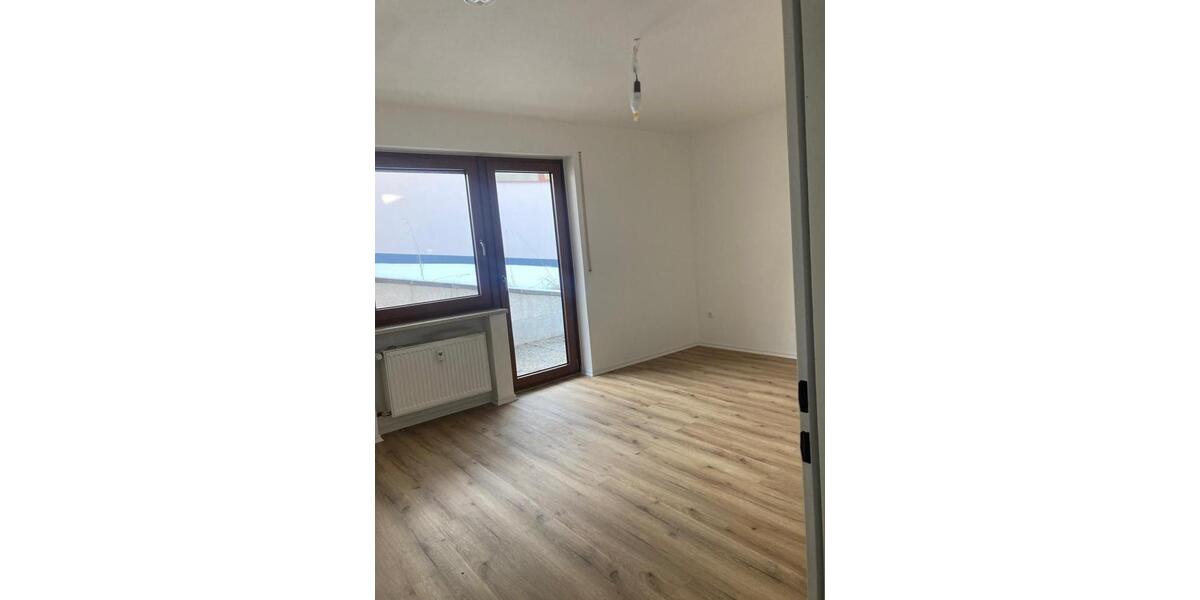 Etagenwohnung Zachenberg - 2 Zimmer, 70 m&sup2;, 490&euro; | Angebot:24676676
