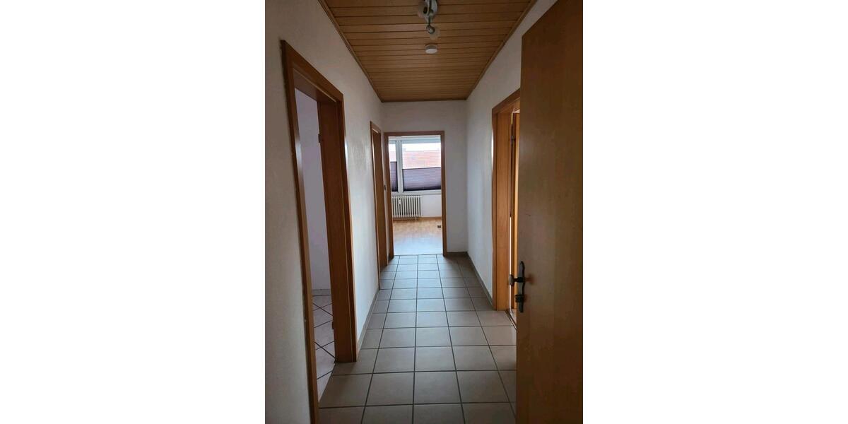 Dachgeschoßwohnung Stadthagen - 2 Zimmer, 70 m&sup2;, 490&euro; | Angebot:26224062