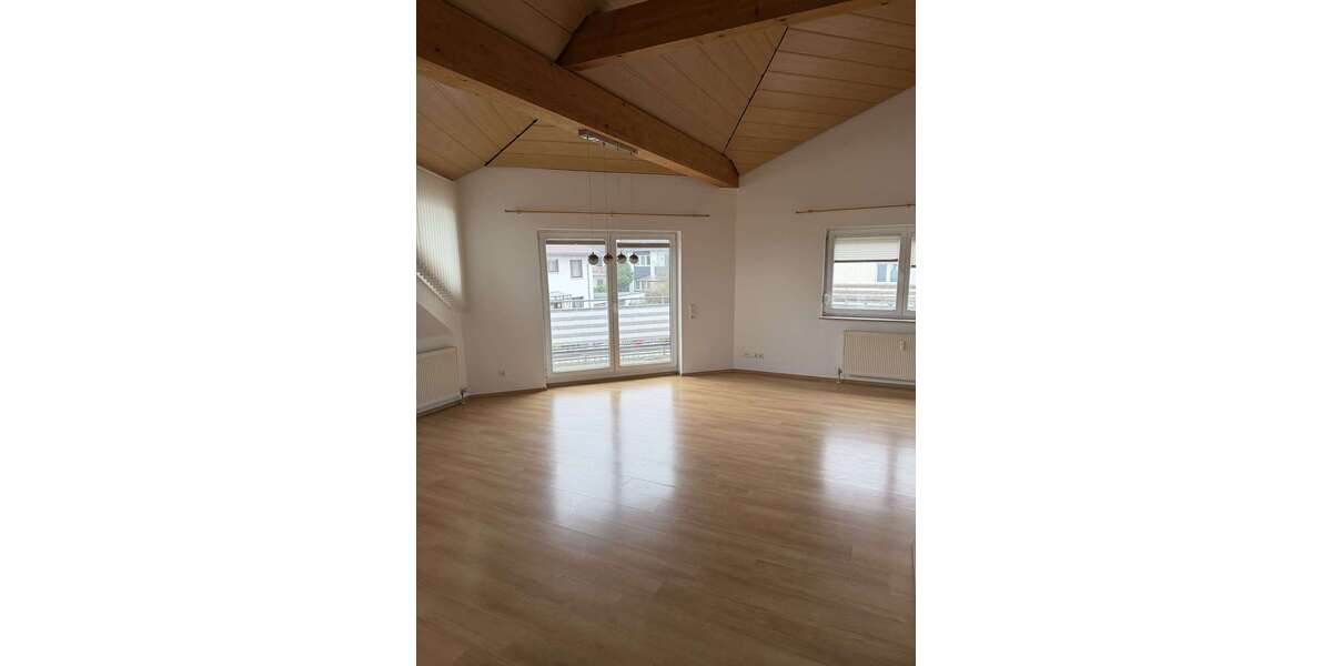 Etagenwohnung Mainz Hechtsheim - 4 Zimmer, 135 m&sup2;, 1.957&euro; | Angebot:24857058