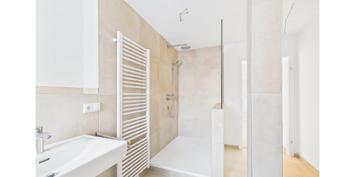 Etagenwohnung Blaubeuren - 5 Zimmer, 194 m&sup2;, 1.900&euro; | Angebot:25291577