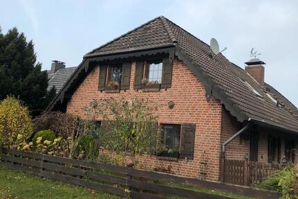 Haus Bedburg-Hau Hau - 7 Zimmer, 180 m&sup2;, 1.400&euro; | Angebot:25048632