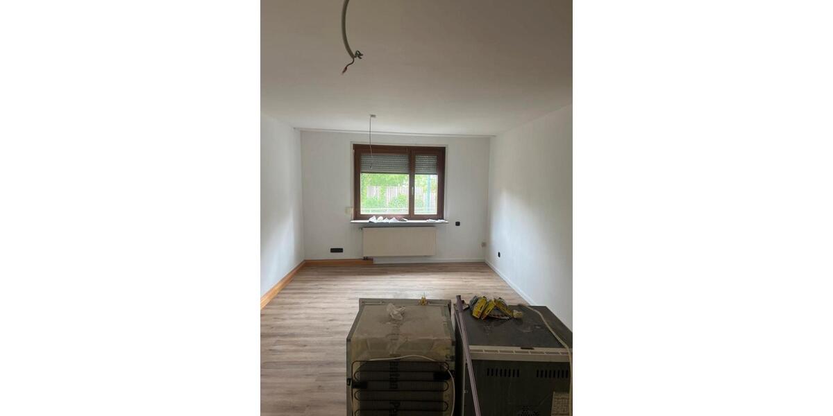 Etagenwohnung Neckartenzlingen - 4 Zimmer, 112 m&sup2;, 1.400&euro; | Angebot:26692449