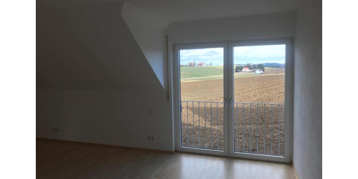 Doppelhaushälfte Eching - 3 Zimmer, 115 m&sup2;, 1.550&euro; | Angebot:26041052