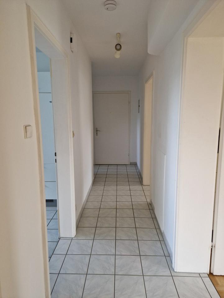 Helle, ruhige und gepflegte 3-Zi-Wohnung
