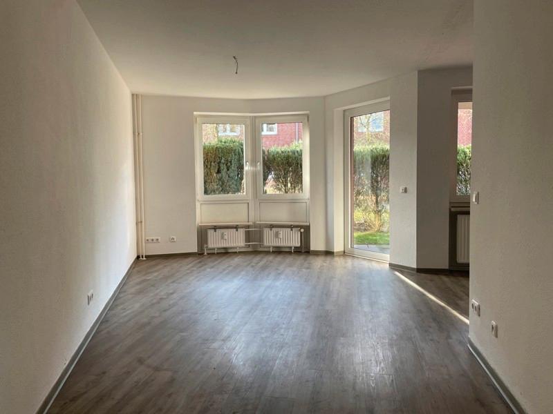 Helle 3-Zimmer-Wohnung mit offener Küche, Terrasse und Parkmöglichkeiten – Ihr neues Zuhause wartet!
