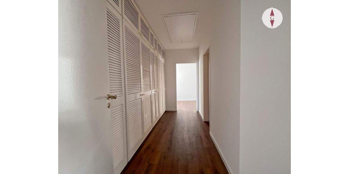 Etagenwohnung Baden-Baden Innenstadt - 2 Zimmer, 128 m&sup2;, 1.480&euro; | Angebot:26543840