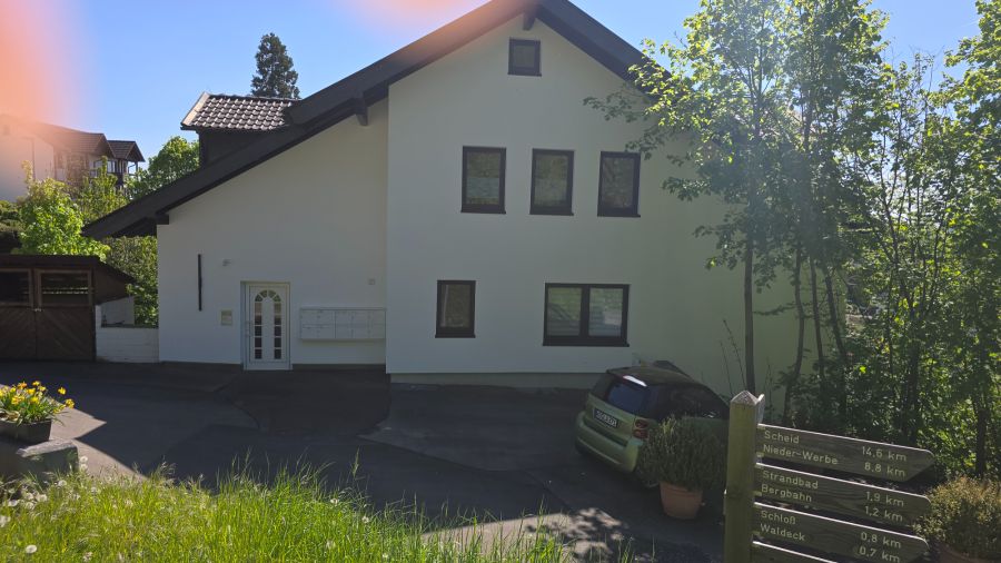 Wunderschöne 2 Zimmer Dachgeschosswohnung - Dachgeschoßwohnung Waldeck Hess | Angebot:26153370