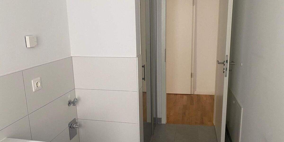 Zimmer Halle (Saale) Innenstadt - 2 Zimmer, 50 m&sup2;, 650&euro; | Angebot:25770424