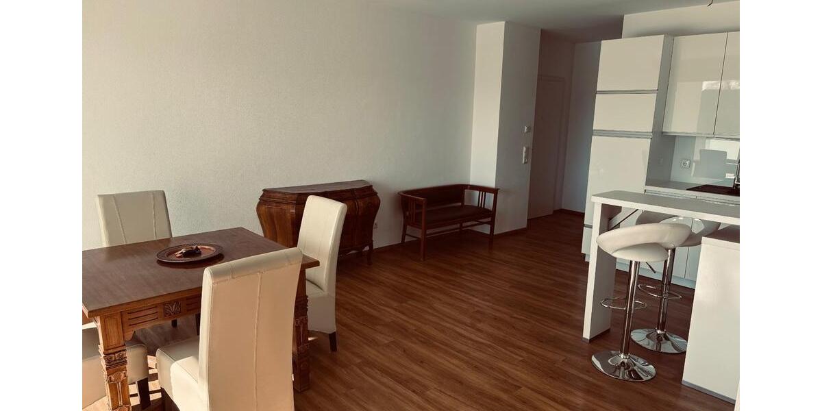 Etagenwohnung Burghausen - 1 Zimmer, 3 m&sup2;, 850&euro; | Angebot:26313112