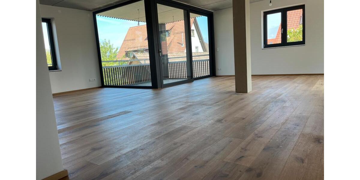 Etagenwohnung Schlier - 2 Zimmer, 100 m&sup2;, 1.400&euro; | Angebot:26639149