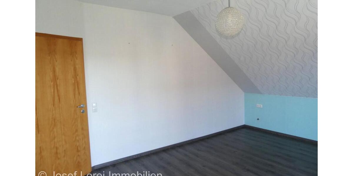 Maisonettenwohnung Hünfeld - 4 Zimmer, 113 m&sup2;, 915&euro; | Angebot:26209846