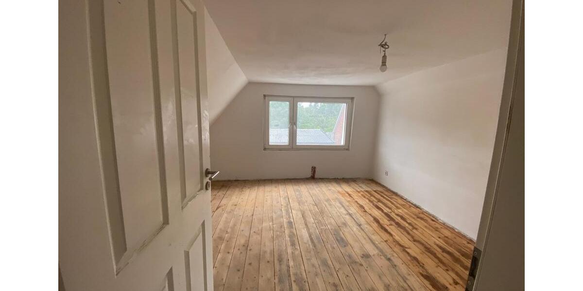Einfamilienhaus Oberndorf - 8 Zimmer, 147 m&sup2;, 1.400&euro; | Angebot:25739509