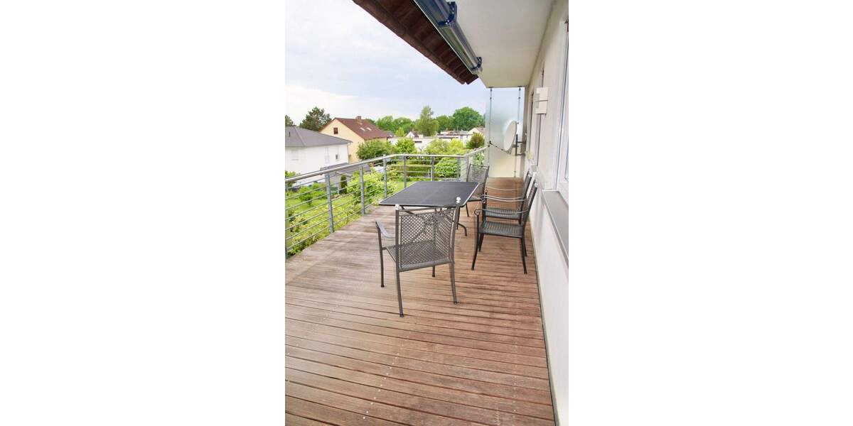 Etagenwohnung Zirndorf - 3 Zimmer, 105 m&sup2;, 1.200&euro; | Angebot:24780621