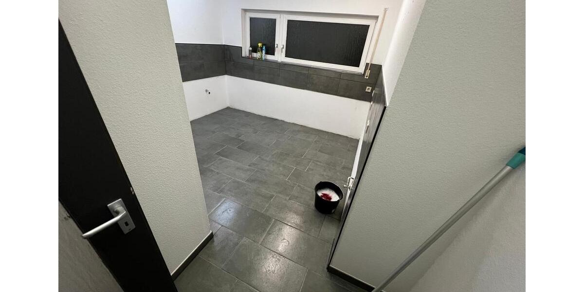 Etagenwohnung Wilnsdorf - 6 Zimmer, 120 m&sup2;, 1.150&euro; | Angebot:25882213