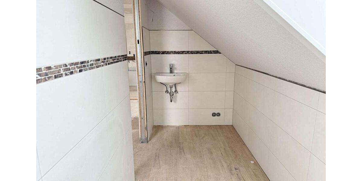 Dachgeschoßwohnung Büsum - 4 Zimmer, 118 m&sup2;, 1.400&euro; | Angebot:24121632